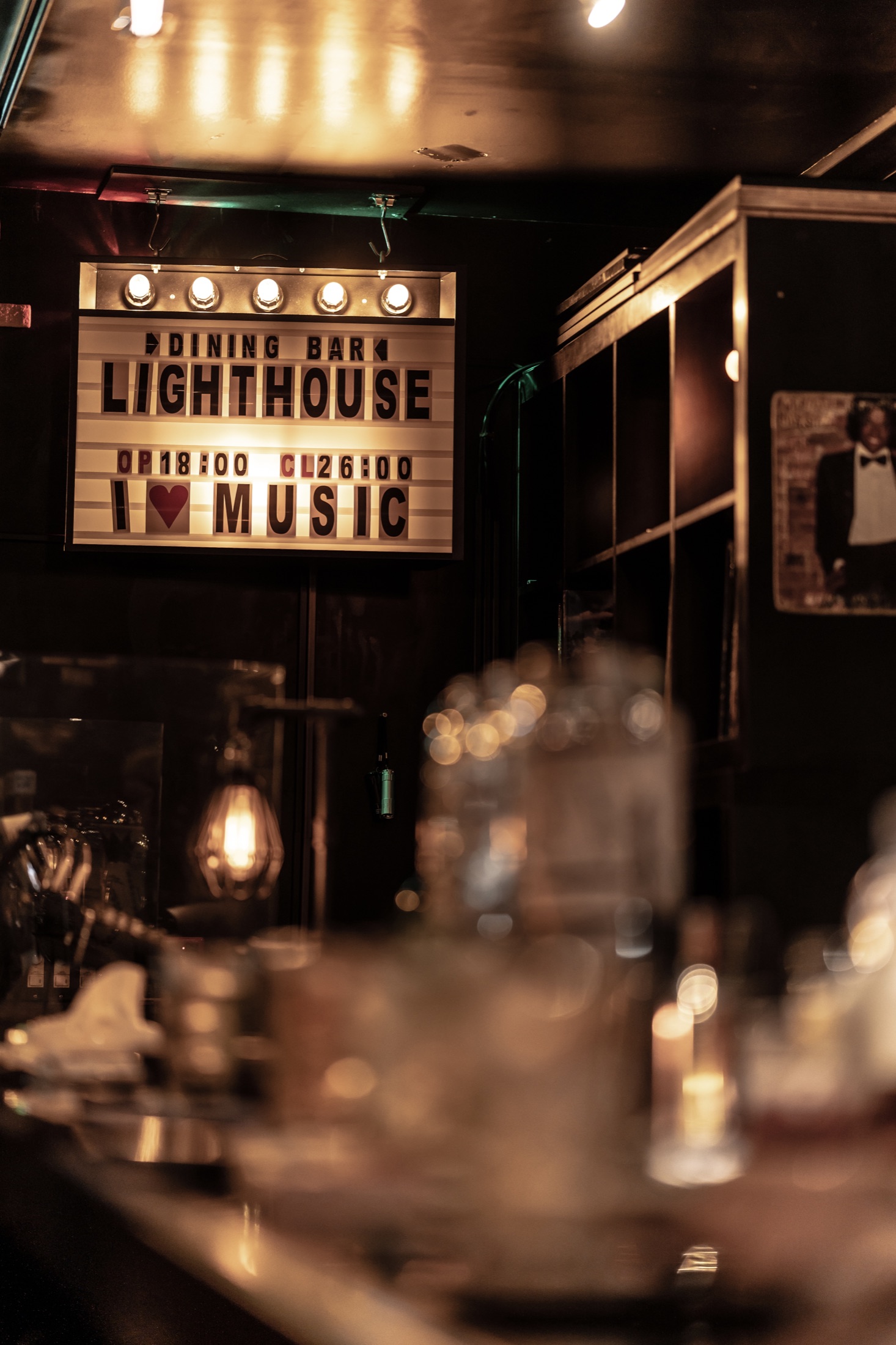 店内のI LOVE MUSICサイン
